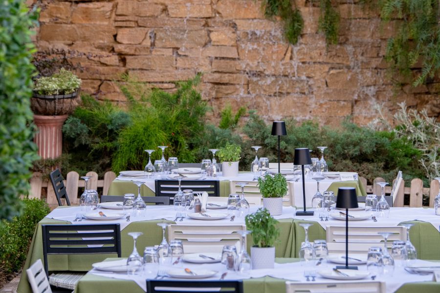 Ξέφυγε απ’ τη ρουτίνα και απόλαυσε σπιτικό μεσημεριανό «Στης Έλλης». Καθημερινές με φροντίδα, γεύση, παράδοση και φιλοξενία όπως παλιά.